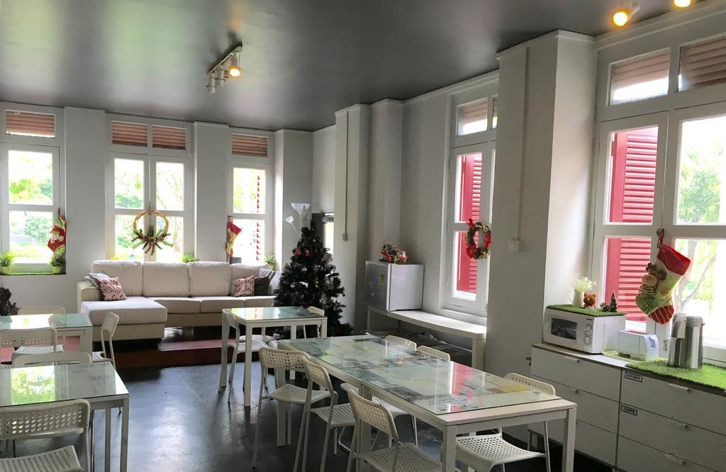Plush Pods Hostel Singapura Luaran gambar