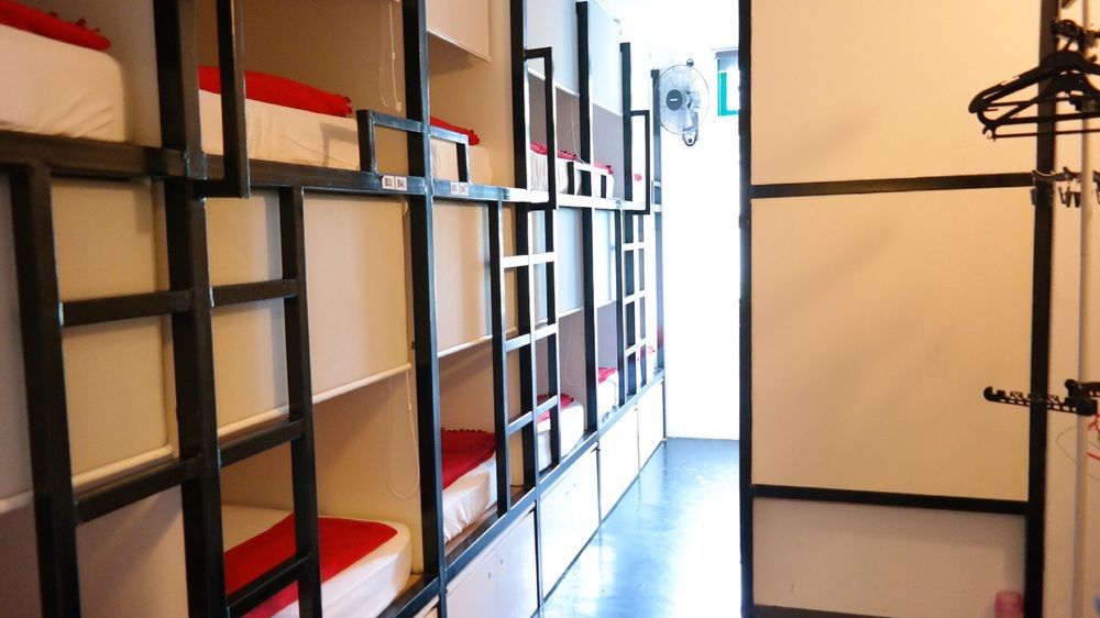 Plush Pods Hostel Singapura Luaran gambar