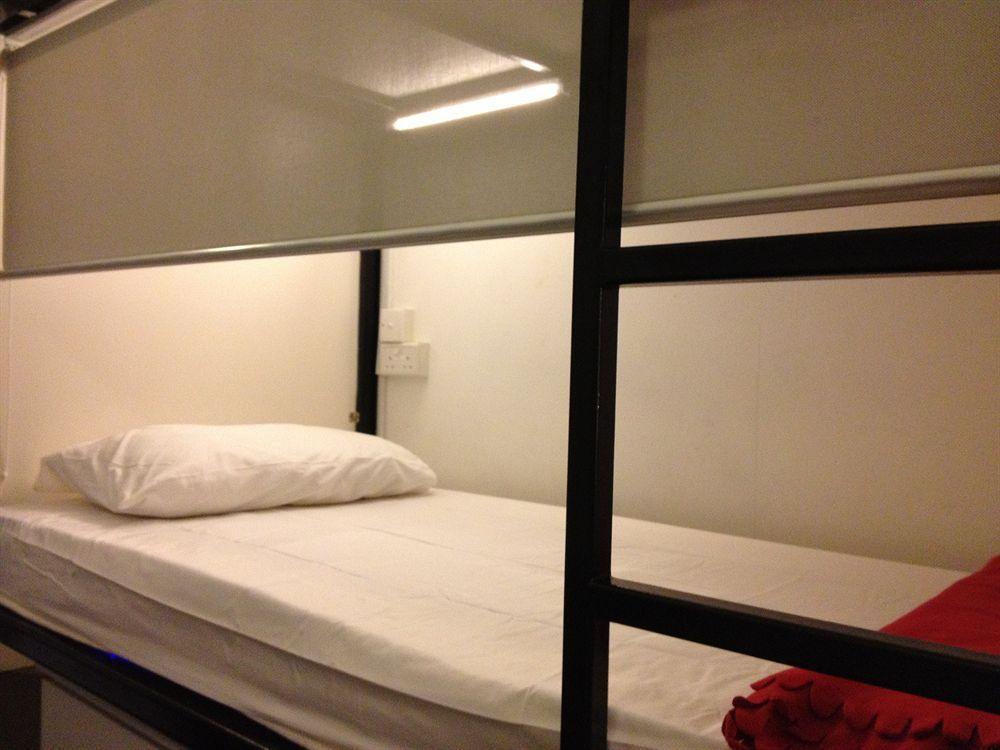 Plush Pods Hostel Singapura Luaran gambar