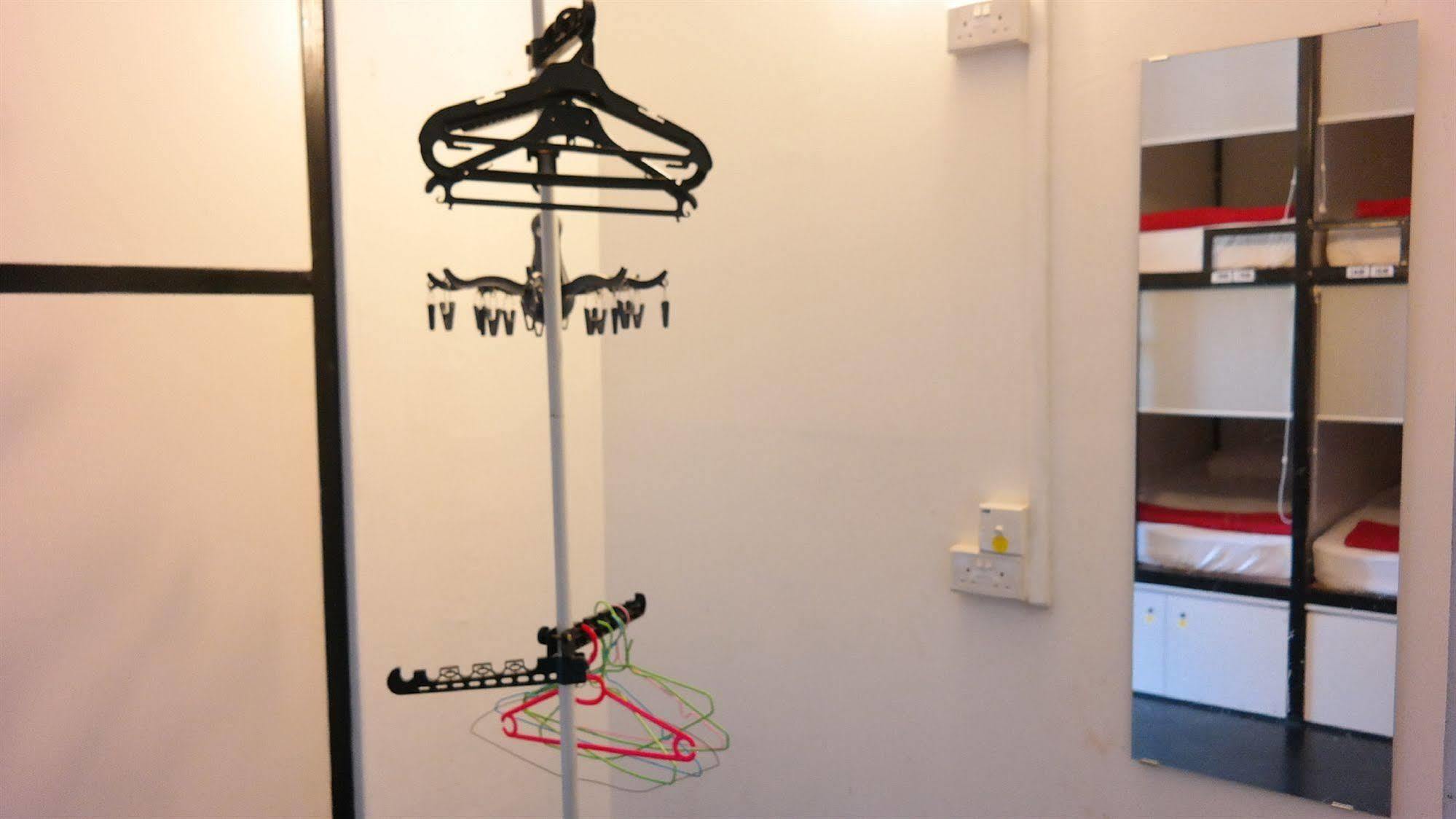 Plush Pods Hostel Singapura Luaran gambar
