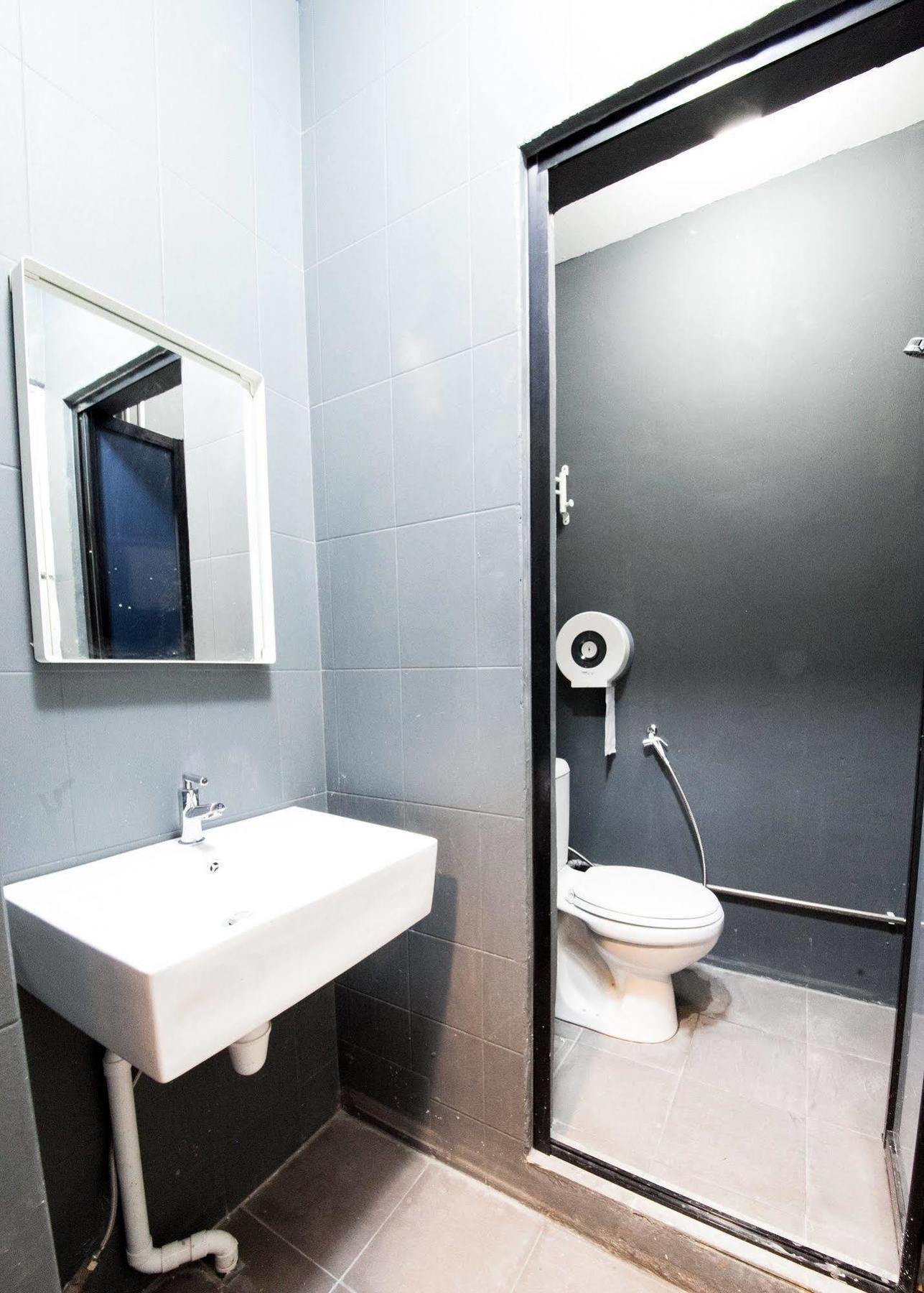Plush Pods Hostel Singapura Luaran gambar