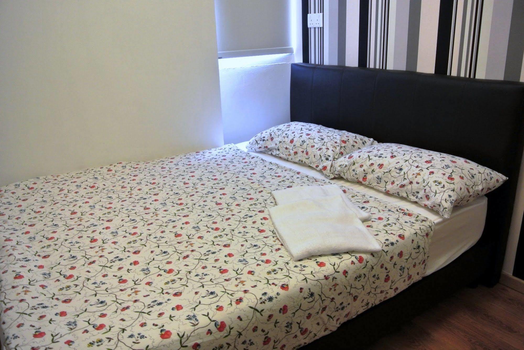 Plush Pods Hostel Singapura Luaran gambar
