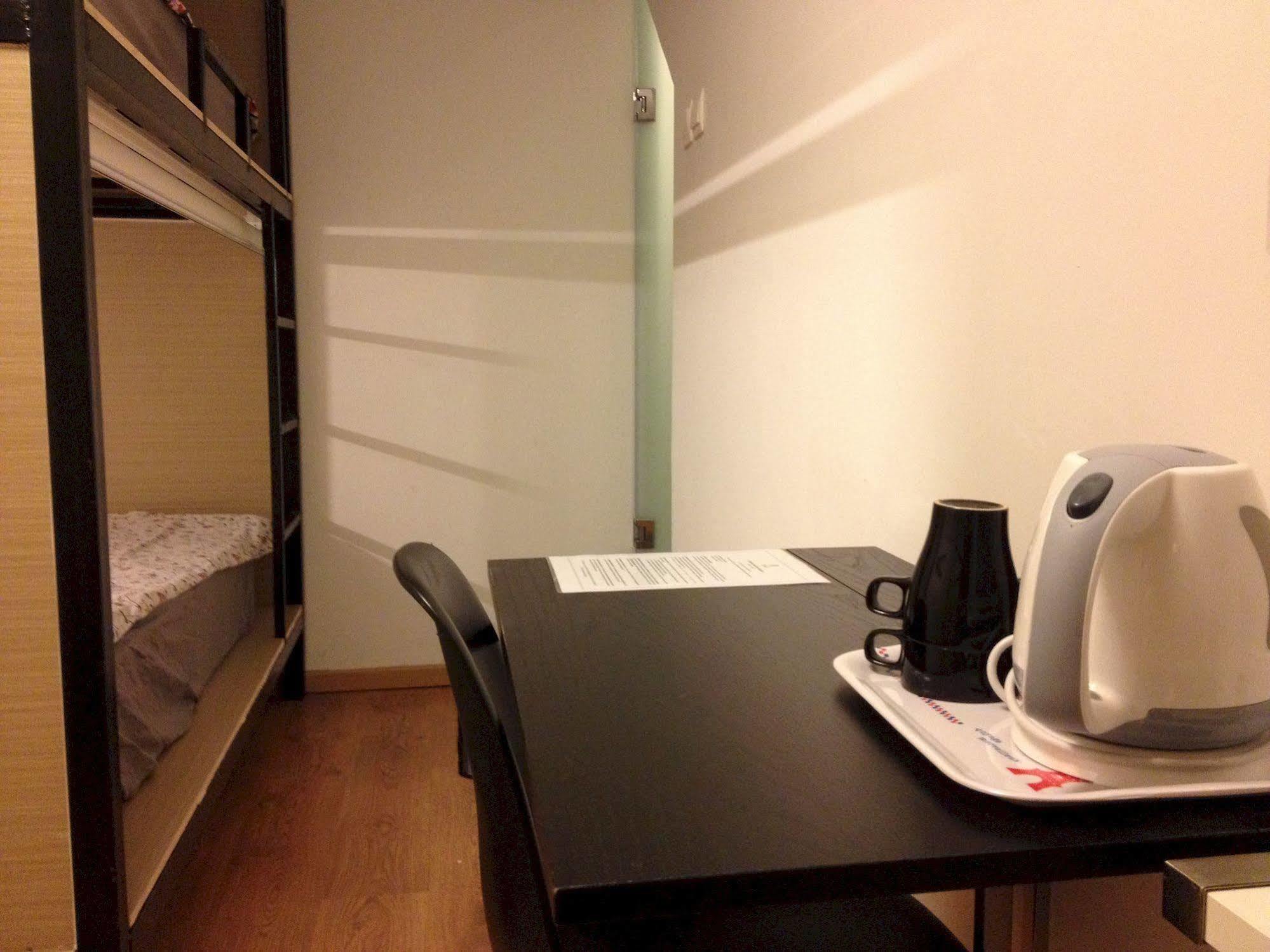 Plush Pods Hostel Singapura Luaran gambar