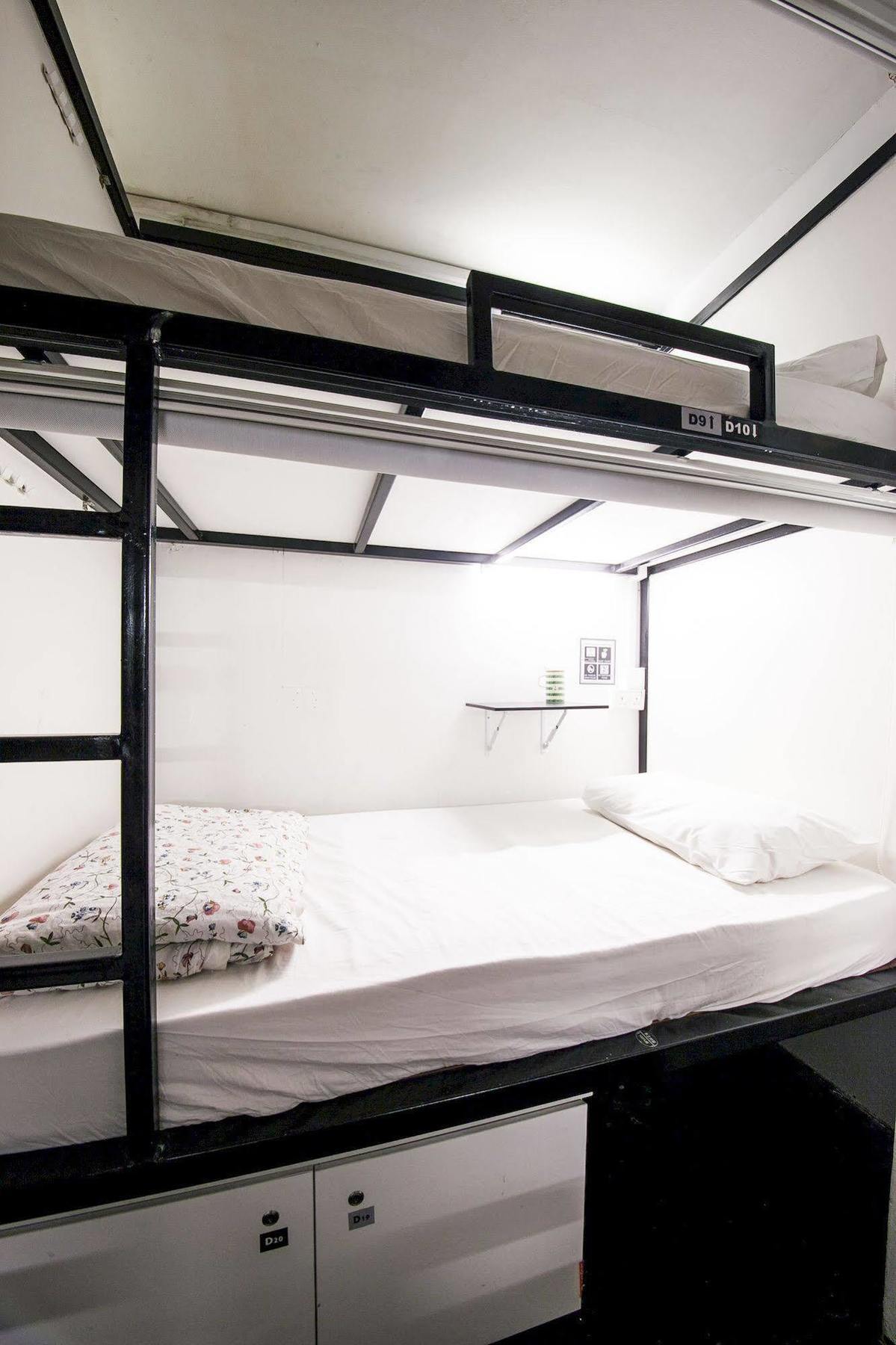 Plush Pods Hostel Singapura Luaran gambar