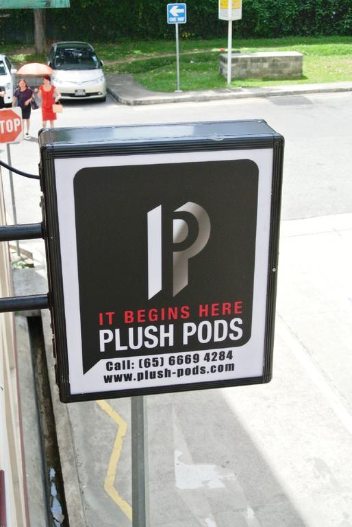 Plush Pods Hostel Singapura Luaran gambar